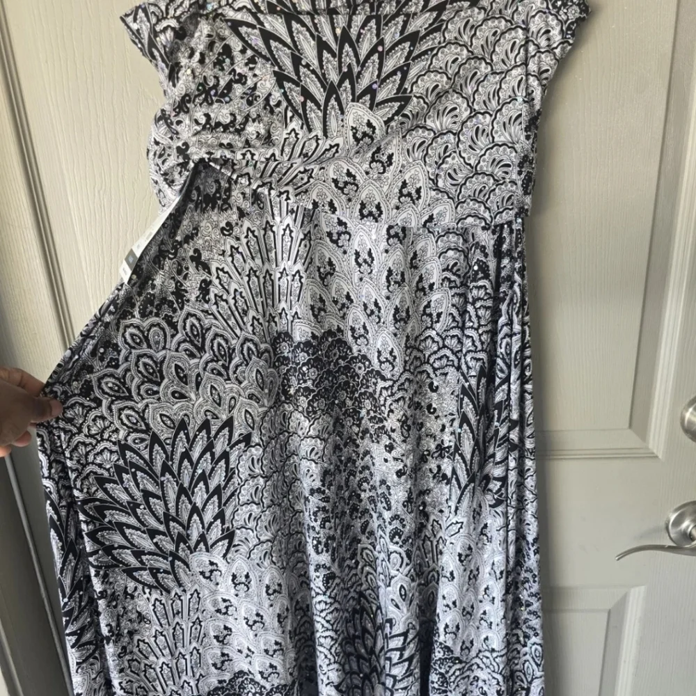 Black & White Printed Maxi Skirt - Stretch Jersey